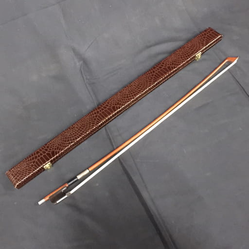 フィンケル レフィン チェロ用 4/4 弓 馬毛 全長約71.5cm ケース付き
